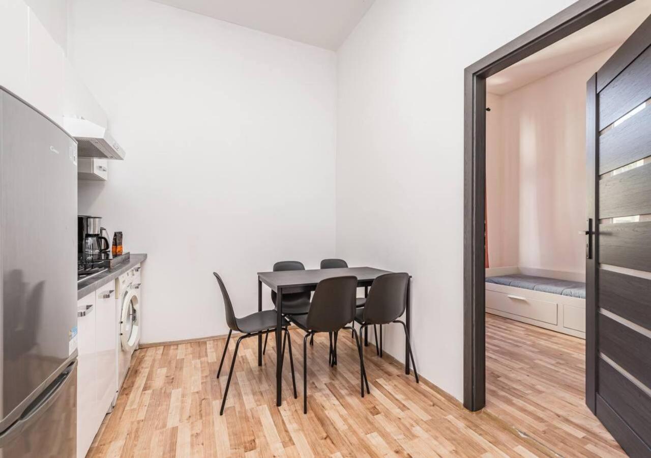 Elegance Apartments 프라하 외부 사진